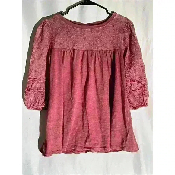 Altar'd State Tops - Altar'd State Women's Top Size S Mauve embroidered 3/4 Sleeve And Neckline